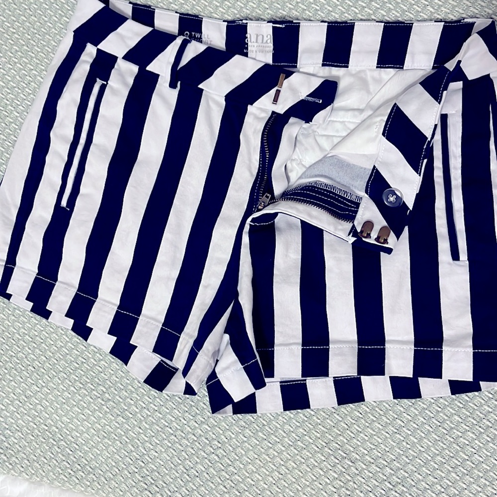 Women’s shorts